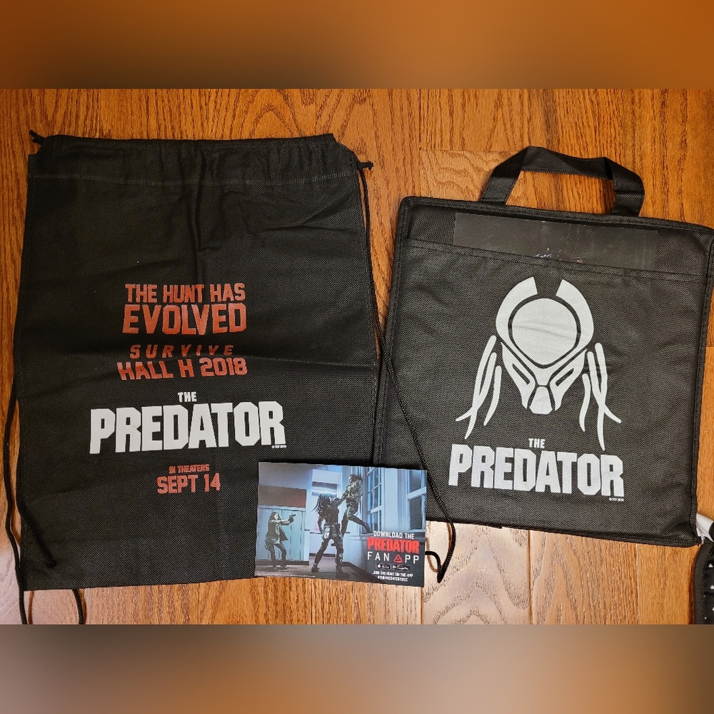 Predator movie bag and seat cushion 2018 SDCC